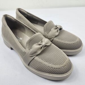 Skechers Women's 10 M Taupe Loafers Heels Slip On Comfort Shoes